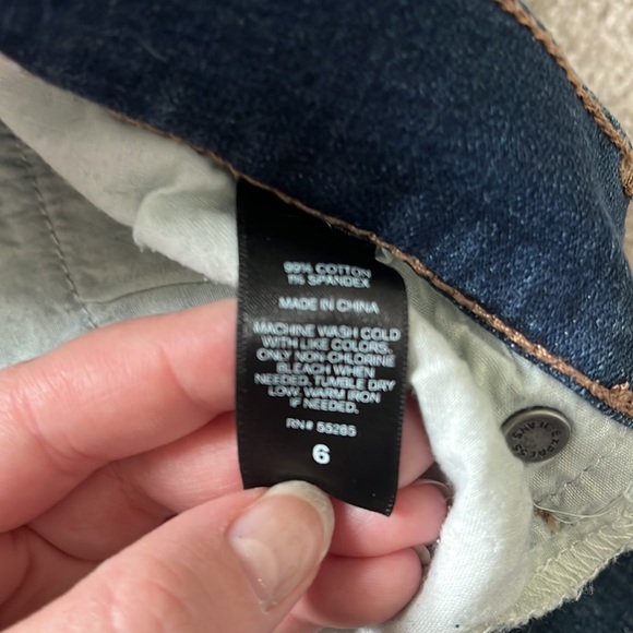 Distressed Express Jeans - Picture 3 of 3